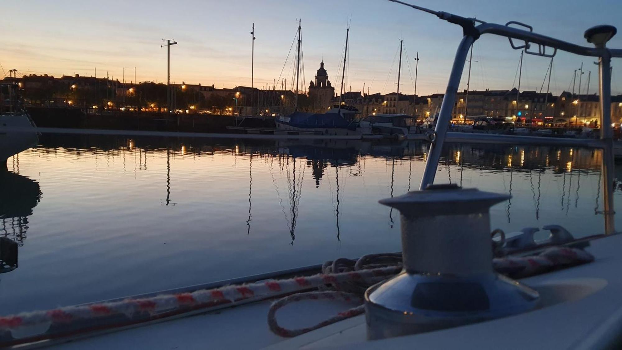 Coriandre 2 - Dormir Sur Un Grand Voilier 9 Personnes By Nuits Au Port La Rochelle  Exterior foto