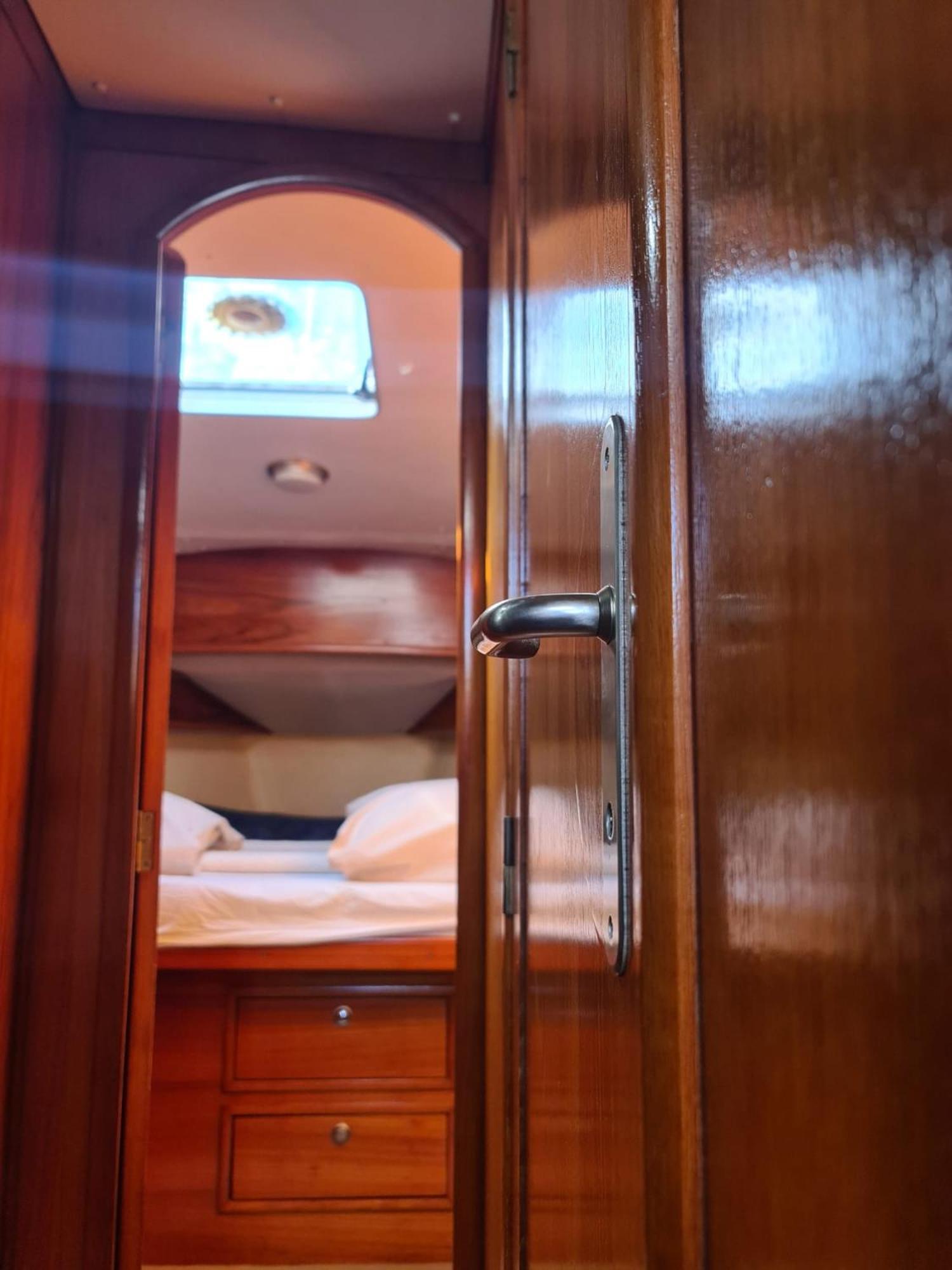 Coriandre 2 - Dormir Sur Un Grand Voilier 9 Personnes By Nuits Au Port La Rochelle  Exterior foto